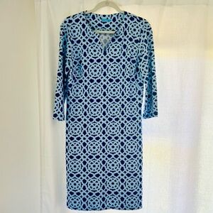J.McLaughlin Carly Dress in Blue Geo Print, with 3/4 sleeves, Size Large